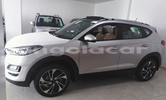 Buy Used Hyundai Tucson White Car in Luena in Moxico Buy Used Hyundai Tucson White Car in Luena in Moxico