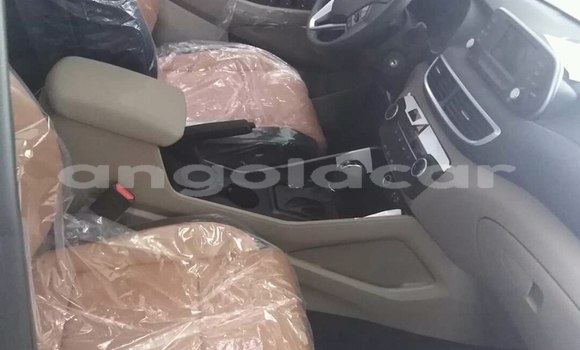 Buy Used Hyundai Tucson White Car in Luena in Moxico Buy Used Hyundai Tucson White Car in Luena in Moxico