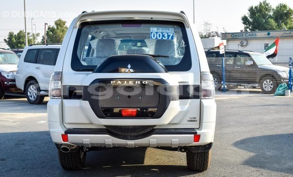 Comprar Novo Mitsubishi Pajero Branco Carro em Import - Dubai em Bengo Province Comprar Novo Mitsubishi Pajero Branco Carro em Import - Dubai em Bengo Province