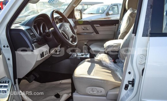 Comprar Novo Mitsubishi Pajero Branco Carro em Import - Dubai em Bengo Province Comprar Novo Mitsubishi Pajero Branco Carro em Import - Dubai em Bengo Province