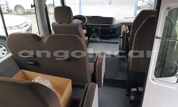 Comprar Novo Toyota Coaster Branco Carro em Import - Dubai em Bengo Province Comprar Novo Toyota Coaster Branco Carro em Import - Dubai em Bengo Province