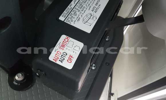 Comprar Novo Toyota Coaster Branco Carro em Import - Dubai em Bengo Province Comprar Novo Toyota Coaster Branco Carro em Import - Dubai em Bengo Province