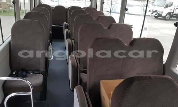 Comprar Novo Toyota Coaster Branco Carro em Import - Dubai em Bengo Province Comprar Novo Toyota Coaster Branco Carro em Import - Dubai em Bengo Province