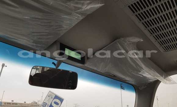 Comprar Novo Toyota Coaster Branco Carro em Import - Dubai em Bengo Province Comprar Novo Toyota Coaster Branco Carro em Import - Dubai em Bengo Province