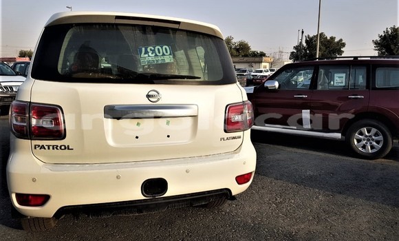 Comprar Novo Nissan Patrol Branco Carro em Import - Dubai em Bengo Province Comprar Novo Nissan Patrol Branco Carro em Import - Dubai em Bengo Province