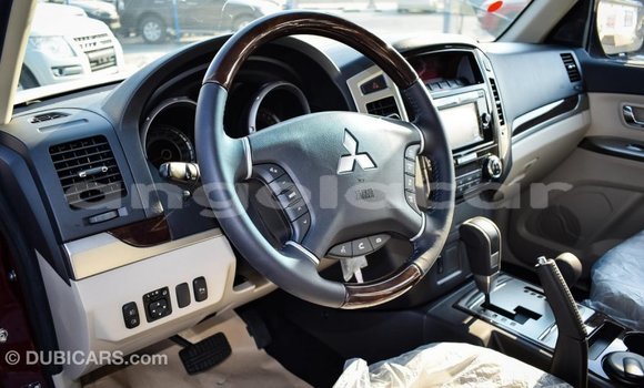 Comprar Novo Mitsubishi Pajero Vermelho Carro em Import - Dubai em Bengo Province Comprar Novo Mitsubishi Pajero Vermelho Carro em Import - Dubai em Bengo Province