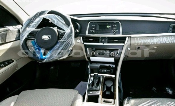 Buy New Kia Optima White Car in Luanda in Luanda Province Buy New Kia Optima White Car in Luanda in Luanda Province