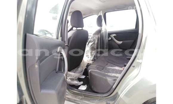 Comprar Importar Renault Duster Verde Carro em Import - Dubai em Bengo Province Comprar Importar Renault Duster Verde Carro em Import - Dubai em Bengo Province