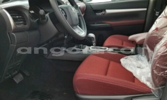 Comprar Novo Toyota Hilux Preto Carro em Luanda em Luanda Province Comprar Novo Toyota Hilux Preto Carro em Luanda em Luanda Province