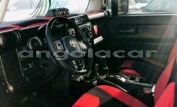 Comprar Usado Toyota FJ Cruiser Preto Carro em Luanda em Luanda Province Comprar Usado Toyota FJ Cruiser Preto Carro em Luanda em Luanda Province