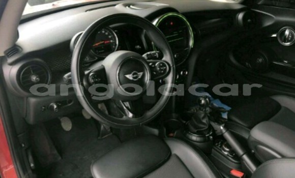 Acheter Occasion Voiture MINI Cooper Rouge à Luanda, Province de Luanda Acheter Occasion Voiture MINI Cooper Rouge à Luanda, Province de Luanda