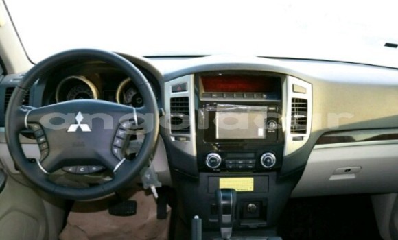 Comprar Usado Mitsubishi Pajero Preto Carro em Luanda em Luanda Province Comprar Usado Mitsubishi Pajero Preto Carro em Luanda em Luanda Province