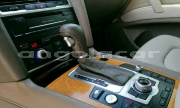 Acheter Neuf Voiture Audi Q7 Noir à Luanda, Province de Luanda Acheter Neuf Voiture Audi Q7 Noir à Luanda, Province de Luanda