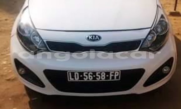 Acheter Occasion Voiture Kia rio Blanc à Luanda, Province de Luanda