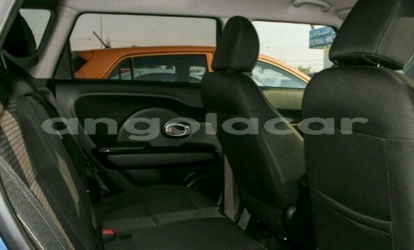 Acheter Neuf Voiture Kia Soul Bleu à Luanda, Province de Luanda Acheter Neuf Voiture Kia Soul Bleu à Luanda, Province de Luanda