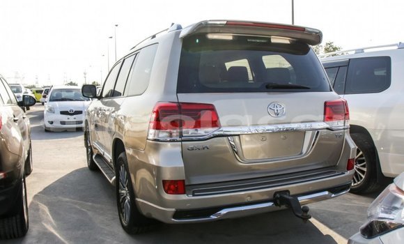 Comprar Importar Toyota Land Cruiser Outro Carro em Import - Dubai em Bengo Province Comprar Importar Toyota Land Cruiser Outro Carro em Import - Dubai em Bengo Province