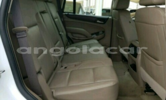 Comprar Novo GMC Yukon Branco Carro em Luanda em Luanda Province Comprar Novo GMC Yukon Branco Carro em Luanda em Luanda Province