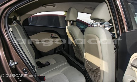 Comprar Importar Kia rio Marrom Carro em Import - Dubai em Bengo Province Comprar Importar Kia rio Marrom Carro em Import - Dubai em Bengo Province