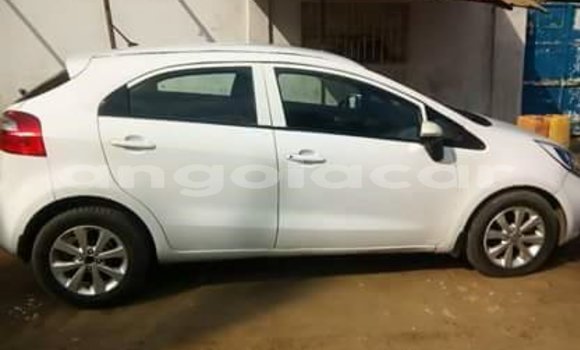 Buy Used Kia rio White Car in Luanda in Luanda Province Buy Used Kia rio White Car in Luanda in Luanda Province