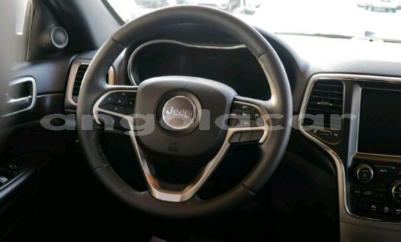 Buy Used Jeep Cherokee White Car in Luanda in Luanda Province Buy Used Jeep Cherokee White Car in Luanda in Luanda Province