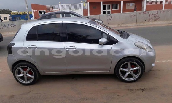 Acheter Occasion Voiture Toyota Yaris Gris à Luanda, Province de Luanda
