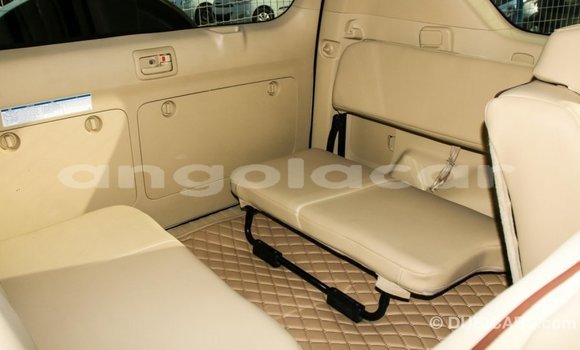 Comprar Importar Toyota Prado Branco Carro em Import - Dubai em Bengo Province Comprar Importar Toyota Prado Branco Carro em Import - Dubai em Bengo Province