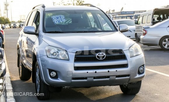 Comprar Importar Toyota RAV4 Outro Carro em Import - Dubai em Bengo Province Comprar Importar Toyota RAV4 Outro Carro em Import - Dubai em Bengo Province