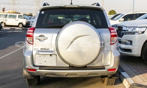 Comprar Importar Toyota RAV4 Outro Carro em Import - Dubai em Bengo Province Comprar Importar Toyota RAV4 Outro Carro em Import - Dubai em Bengo Province