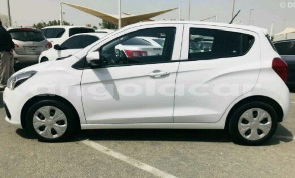 Acheter Neuf Voiture Chevrolet spark Blanc à Luanda, Province de Luanda Acheter Neuf Voiture Chevrolet spark Blanc à Luanda, Province de Luanda