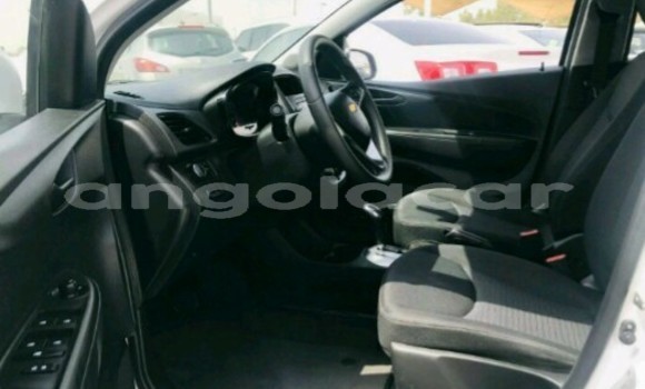 Acheter Neuf Voiture Chevrolet spark Blanc à Luanda, Province de Luanda Acheter Neuf Voiture Chevrolet spark Blanc à Luanda, Province de Luanda