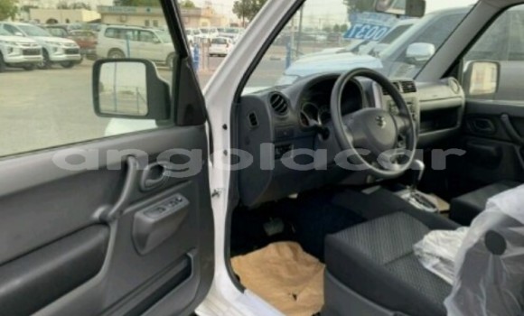 Acheter Neuf Voiture Suzuki Jimny Blanc à Luanda, Province de Luanda Acheter Neuf Voiture Suzuki Jimny Blanc à Luanda, Province de Luanda