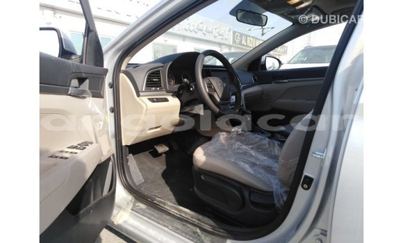 Comprar Importar Hyundai Elantra Outro Carro em Import - Dubai em Bengo Province Comprar Importar Hyundai Elantra Outro Carro em Import - Dubai em Bengo Province