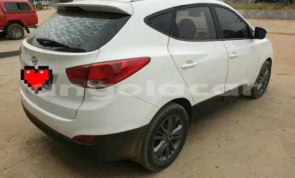 Acheter Occasion Voiture Hyundai Tucson Blanc à Luanda, Province de Luanda Acheter Occasion Voiture Hyundai Tucson Blanc à Luanda, Province de Luanda