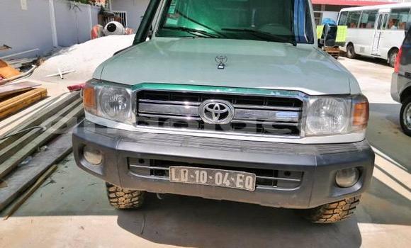 Acheter Occasion Voiture Toyota Land Cruiser Gris à Luanda, Province de Luanda Acheter Occasion Voiture Toyota Land Cruiser Gris à Luanda, Province de Luanda
