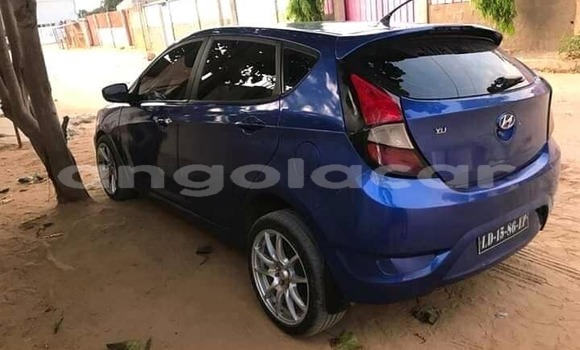 Acheter Occasion Voiture Hyundai Accent Bleu à Luanda, Province de Luanda Acheter Occasion Voiture Hyundai Accent Bleu à Luanda, Province de Luanda
