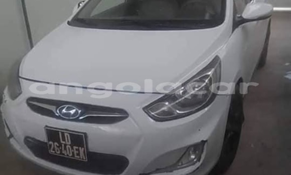 Medium with watermark hyundai accent luanda province luanda 8216