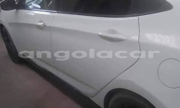Comprar Usado Hyundai Accent Branco Carro em Luanda em Luanda Province Comprar Usado Hyundai Accent Branco Carro em Luanda em Luanda Province