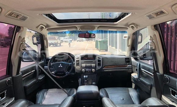 Comprar Usado Mitsubishi Pajero Branco Carro em Luanda em Luanda Province Comprar Usado Mitsubishi Pajero Branco Carro em Luanda em Luanda Province