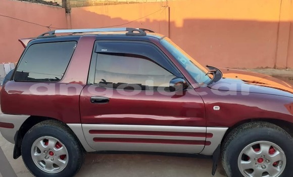 Acheter Occasion Voiture Toyota RAV4 Rouge à Luanda, Province de Luanda Acheter Occasion Voiture Toyota RAV4 Rouge à Luanda, Province de Luanda