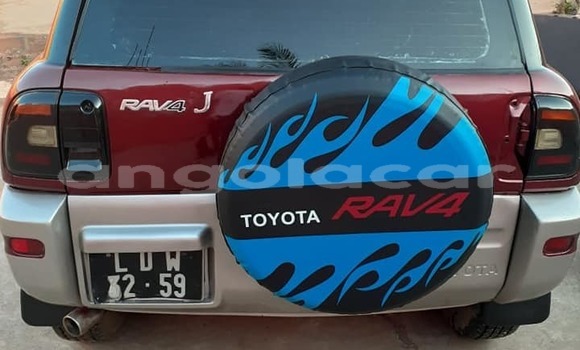 Acheter Occasion Voiture Toyota RAV4 Rouge à Luanda, Province de Luanda Acheter Occasion Voiture Toyota RAV4 Rouge à Luanda, Province de Luanda