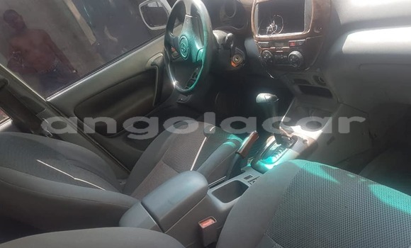 Comprar Usado Toyota RAV4 Branco Carro em Luanda em Luanda Province Comprar Usado Toyota RAV4 Branco Carro em Luanda em Luanda Province