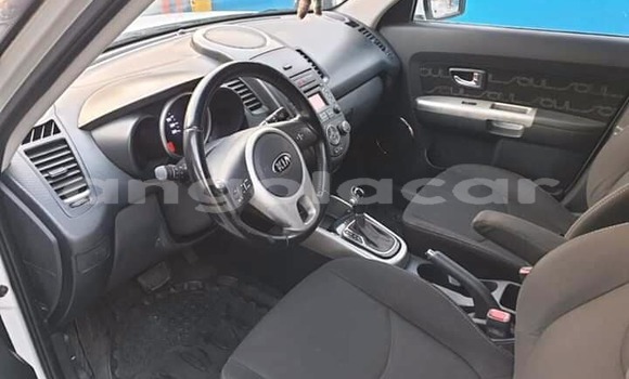 Acheter Occasion Voiture Kia Soul Blanc à Luanda, Province de Luanda Acheter Occasion Voiture Kia Soul Blanc à Luanda, Province de Luanda