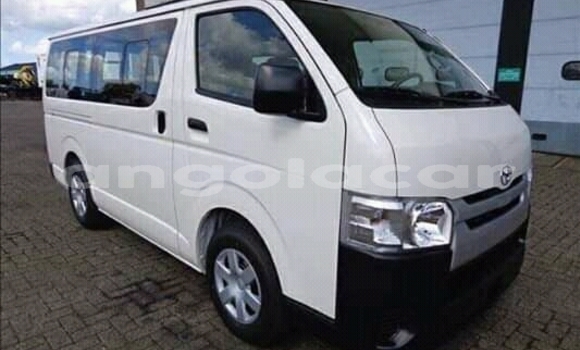 Buy Used Toyota Hiace White Car in Namibe in Namibe Province Buy Used Toyota Hiace White Car in Namibe in Namibe Province