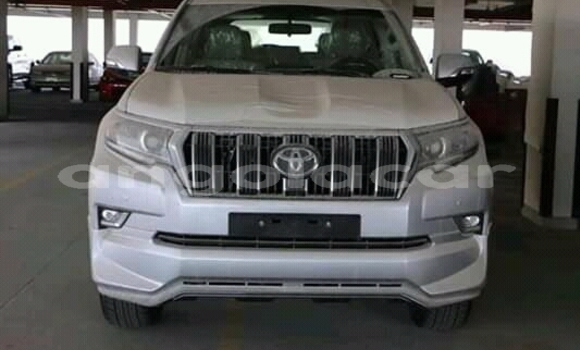 Acheter Neuf Voiture Toyota Prado Blanc à Namibe, Province de Namibe Acheter Neuf Voiture Toyota Prado Blanc à Namibe, Province de Namibe