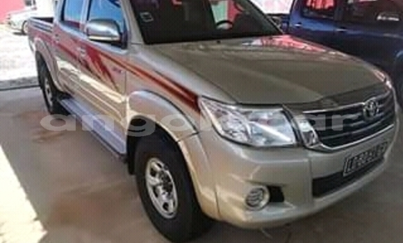 Comprar Usado Toyota Hilux Outro Carro em Luena em Moxico Comprar Usado Toyota Hilux Outro Carro em Luena em Moxico