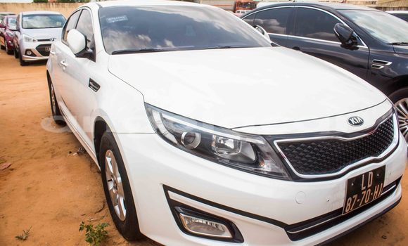 Acheter Occasion Voiture Kia K5 Blanc à Luena, Moxico Acheter Occasion Voiture Kia K5 Blanc à Luena, Moxico