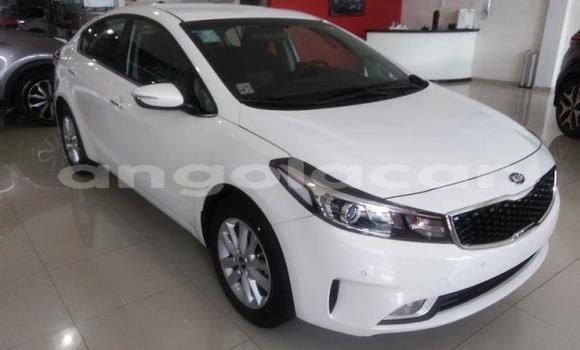 Comprar Novo Kia Cerato Branco Carro em Luena em Moxico Comprar Novo Kia Cerato Branco Carro em Luena em Moxico