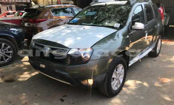 Buy Used Renault Duster Green Car in Benguela in Benguela