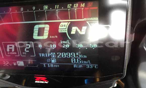 Comprar Usado Suzuki GSX–R Azul Moto em Luanda em Luanda Province Comprar Usado Suzuki GSX–R Azul Moto em Luanda em Luanda Province