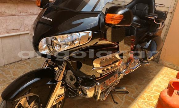 Buy Used Honda GOLD WING Black Bike in Luanda in Luanda Province Buy Used Honda GOLD WING Black Bike in Luanda in Luanda Province